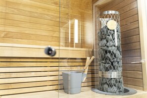Apartment, 2 Bedrooms, Sauna | Bathroom amenities