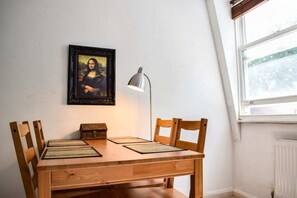 Appartement (1 Bedroom) | 1 chambre, espace de travail pour ordinateur portable