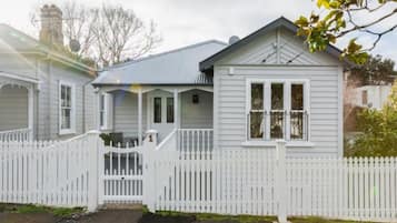 Apartamento (3 Bedrooms) | Fachada