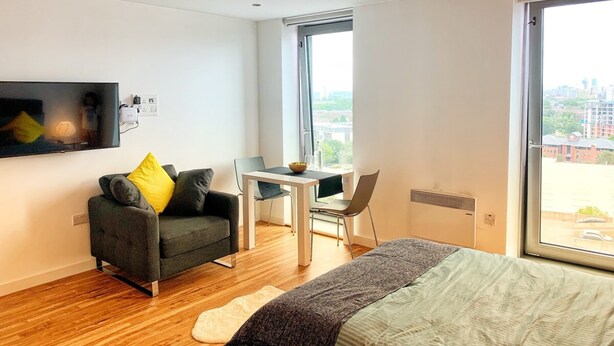 Unclassified image, 1 of 10, button - Modern Studio Apartment in Media City (Salford)
