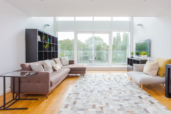 Apartment (2 Bedrooms) | Living room | 20-inch TV with digital channels