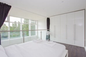 Apartment (2 Bedrooms)