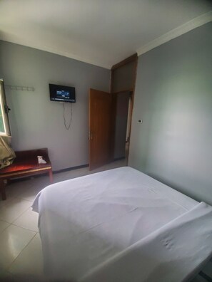 In-room safe, free WiFi - Walya Guest House 1 (Addis Ababa)