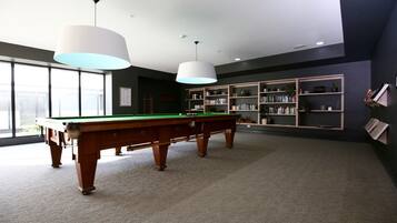 Apartamento (2 Bedrooms) | Sala de jogos