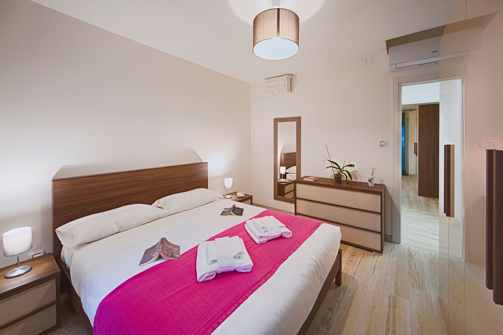 Elegant Pol's Loft