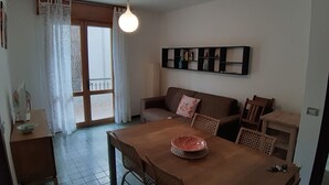 公寓, 1 間臥室 | 房內用餐區