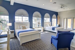 Deluxe Suite | Langsir/tirai gelap terus, seterika/papan seterika, Wi-fi percuma 