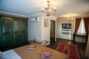 1 bedroom, premium bedding, in-room safe, soundproofing
