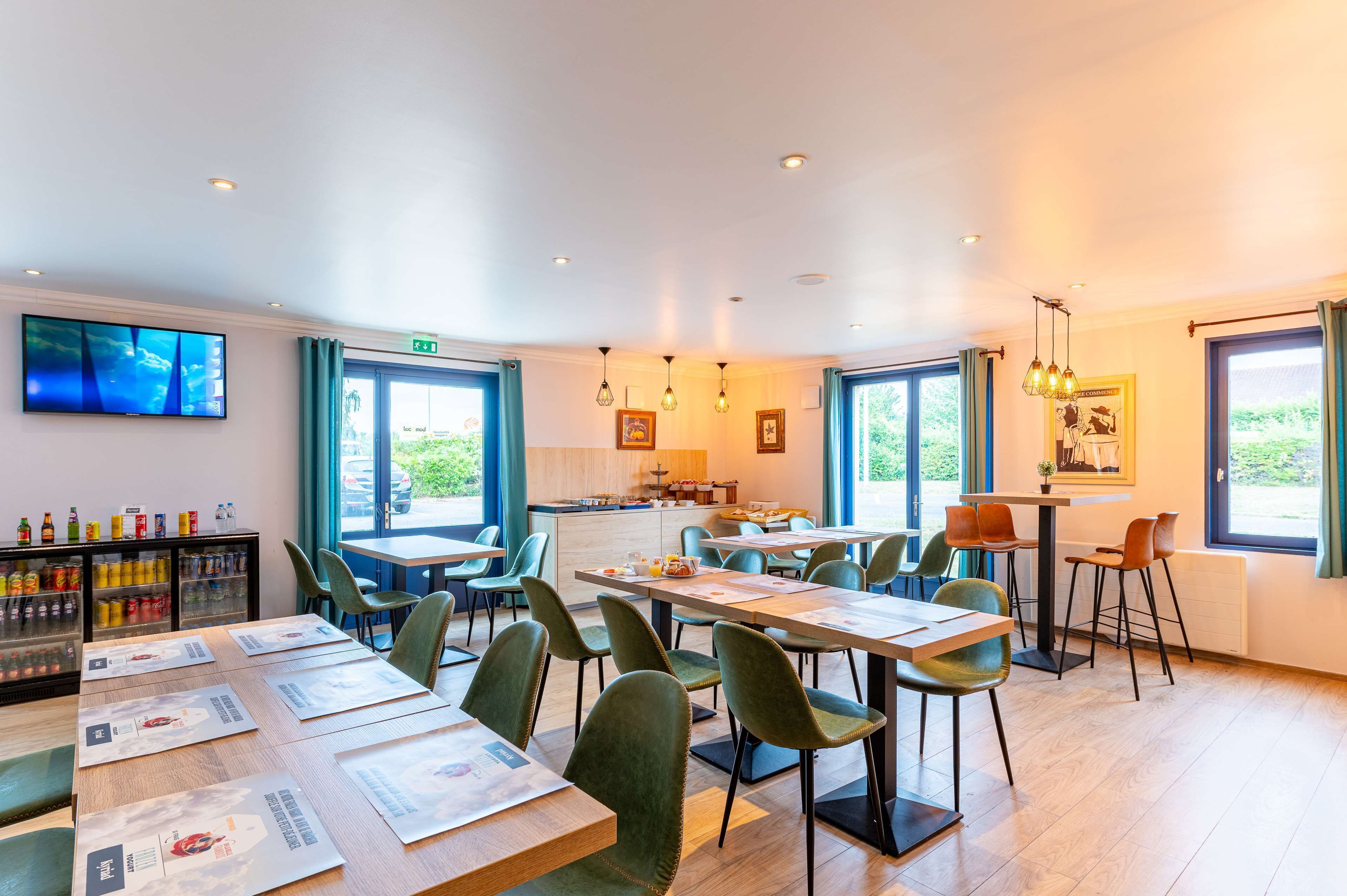 Tägliches Frühstücksbuffet gegen Gebühr