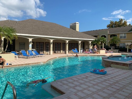 Kaunis asunto AVALON CLEARWATERissa; 2B, 2B LUXURY CONDO. 