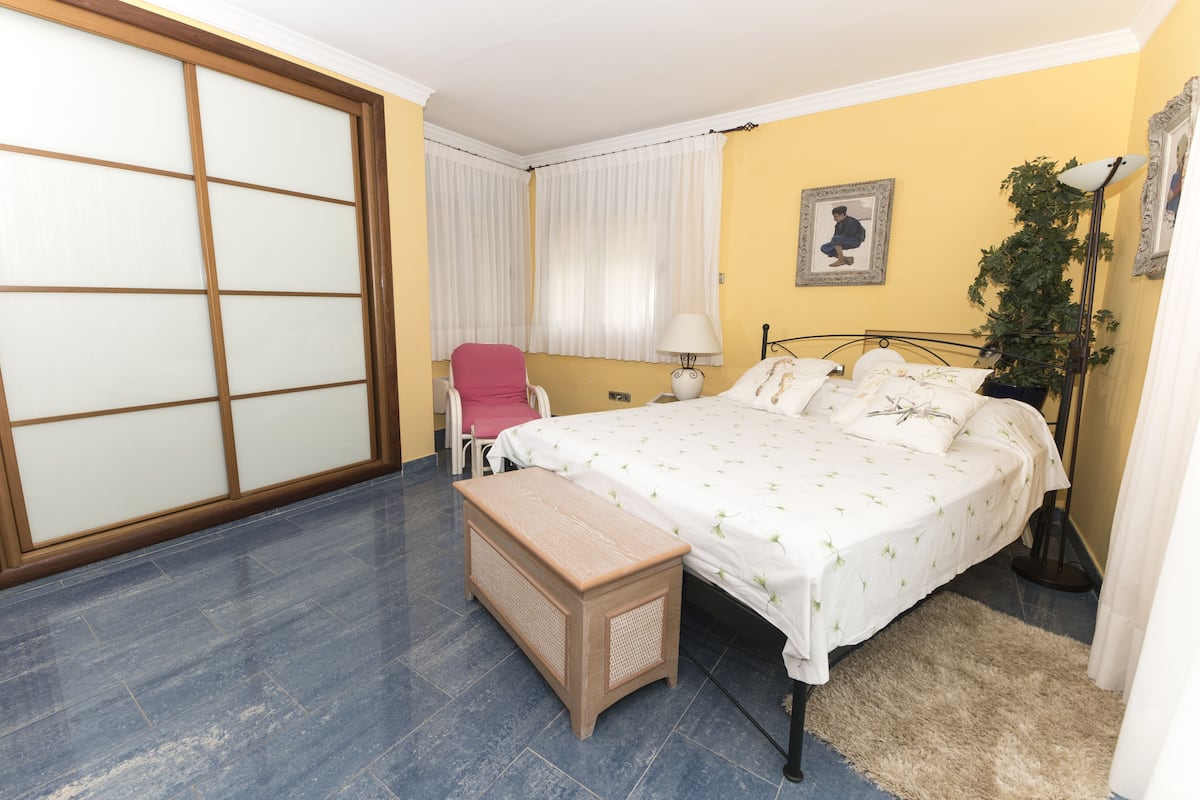 Kamar Double Romantis | Kedap suara, Wi-Fi gratis, dan didekorasi berbeda-beda