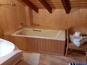 Monolocale | Bagno | Asciugamani, sapone, carta igienica