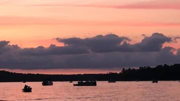 Private beach, kayaking, fishing