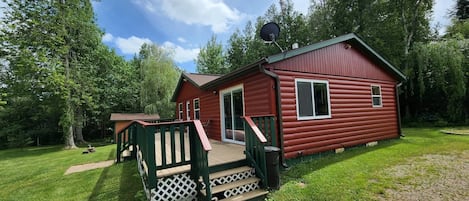 Cabane Familiale, 2 chambres, vue lac, en bord de lac