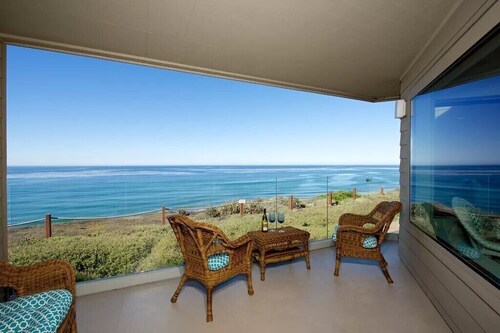 Spectacular Oceanfront Surfsong Condo 2 BR 2 Bath