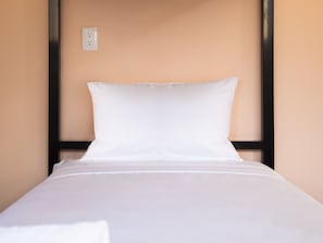Free WiFi, bed sheets - Colorbox Beds and Rooms (Tulum)