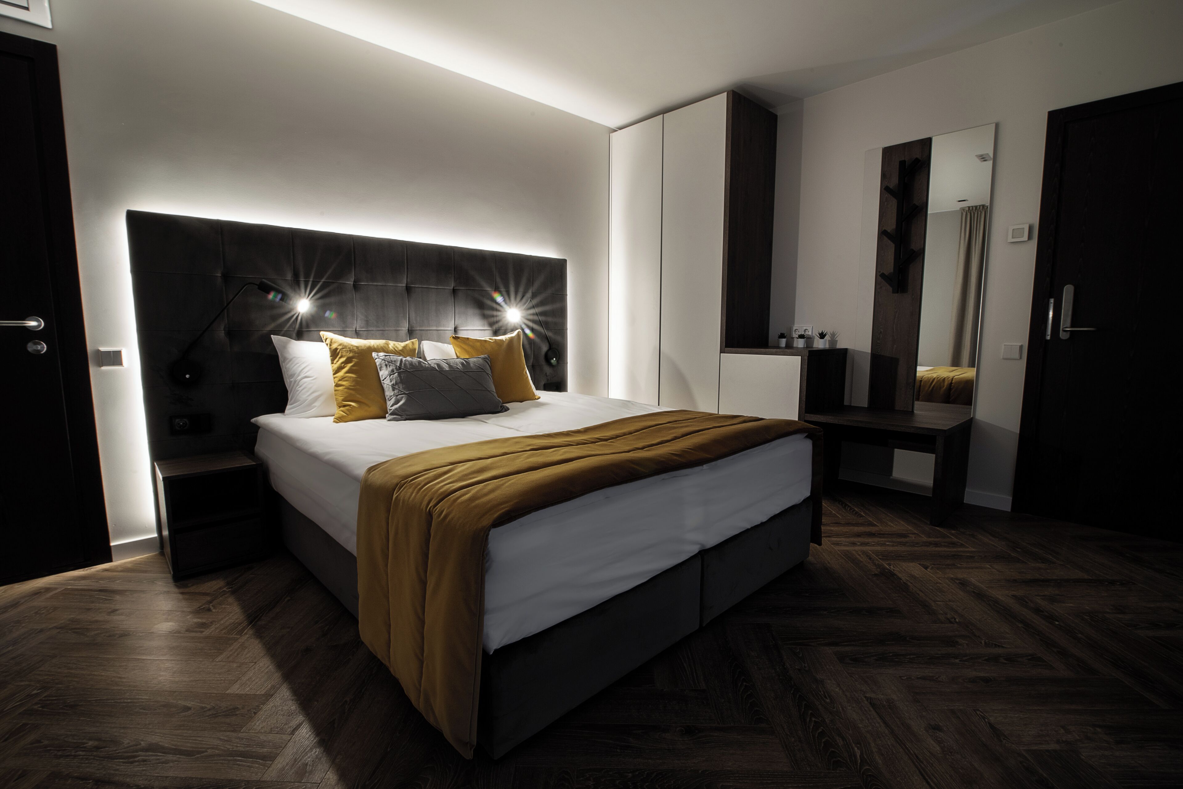 Standard Apartment | 1 bedroom, iron/ironing board, cribs (free), WiFi (free)