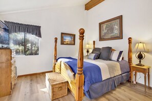 Appart'hôtel, plusieurs lits, patio (1848)