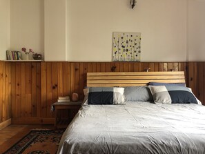 1 bedroom, in-room safe, iron/ironing board, Internet