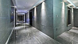 Hallway - Rendezvous HOTEL (Hanam)