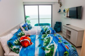 Luxury-Apartment, Meerblick | 1 Schlafzimmer, hochwertige Bettwaren, Zimmersafe, individuell dekoriert