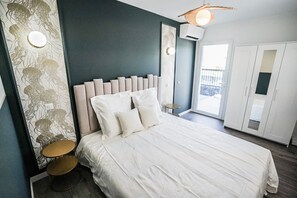 5 Schlafzimmer, Bügeleisen/Bügelbrett, Reisekinderbett, kostenloses WLAN