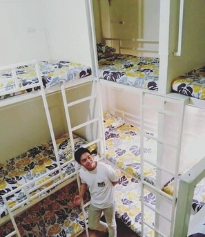 Laptop workspace, free WiFi, bed sheets - Bee-Force Backpackers - Hostel (Lapu-Lapu)