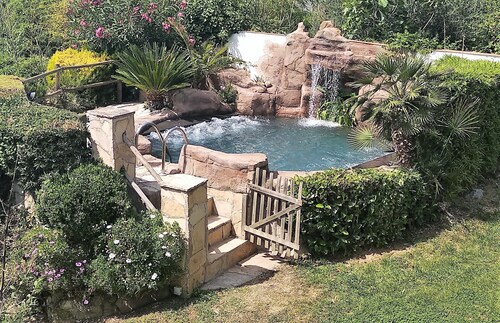 Entire house near Barcelona ideal families and groups. Guaranteed fun.