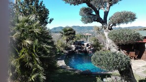 Alberca al aire libre 