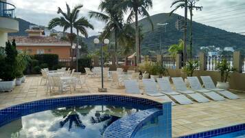 Alberca al aire libre