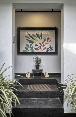 컴포트 더블룸 또는 트윈룸 | 1 개의 침실, 각각 다른 스타일의 인테리어, 각각 다르게 가구 비치, 책상