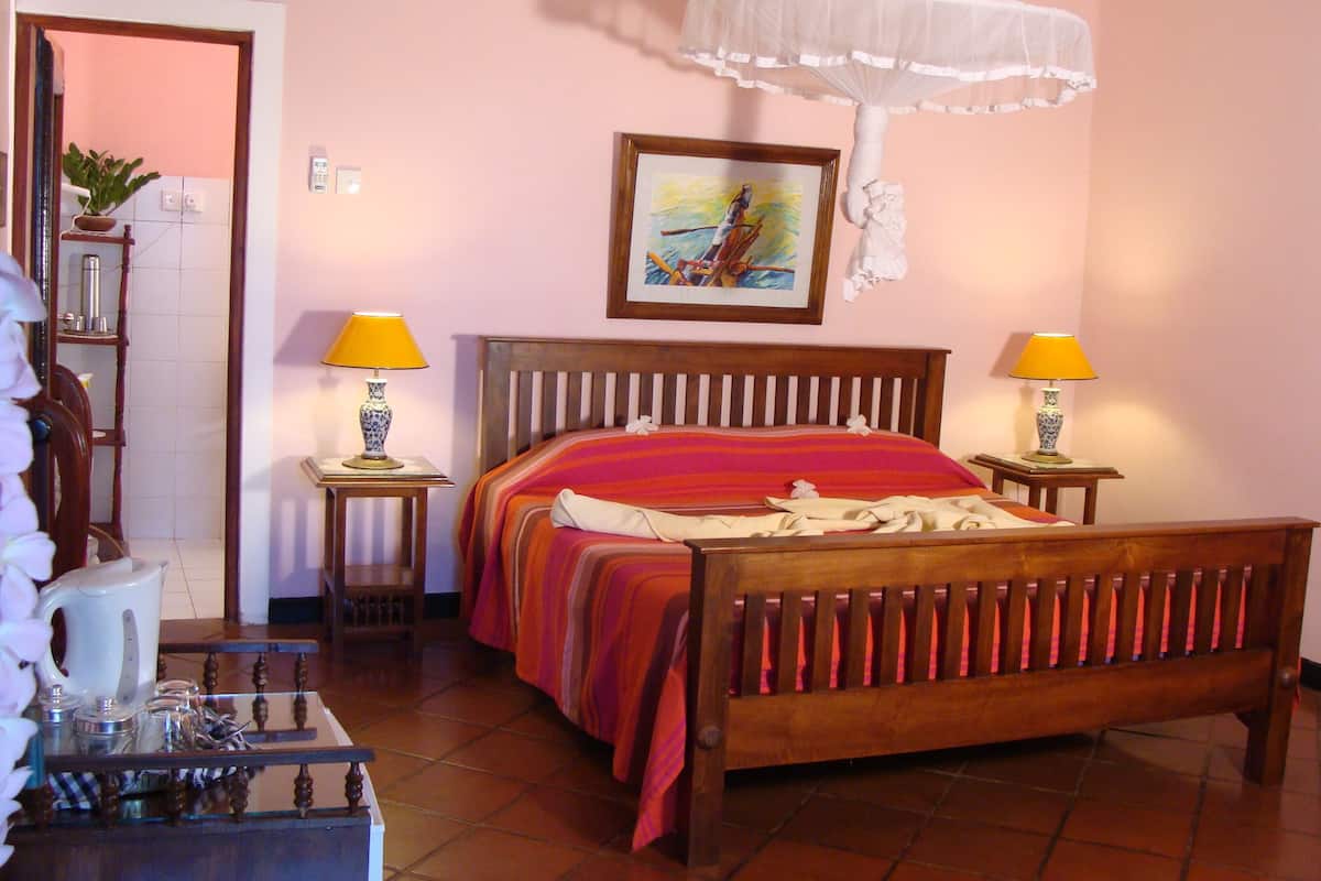 Deluxe Double Room | Desk, laptop workspace, blackout drapes, soundproofing