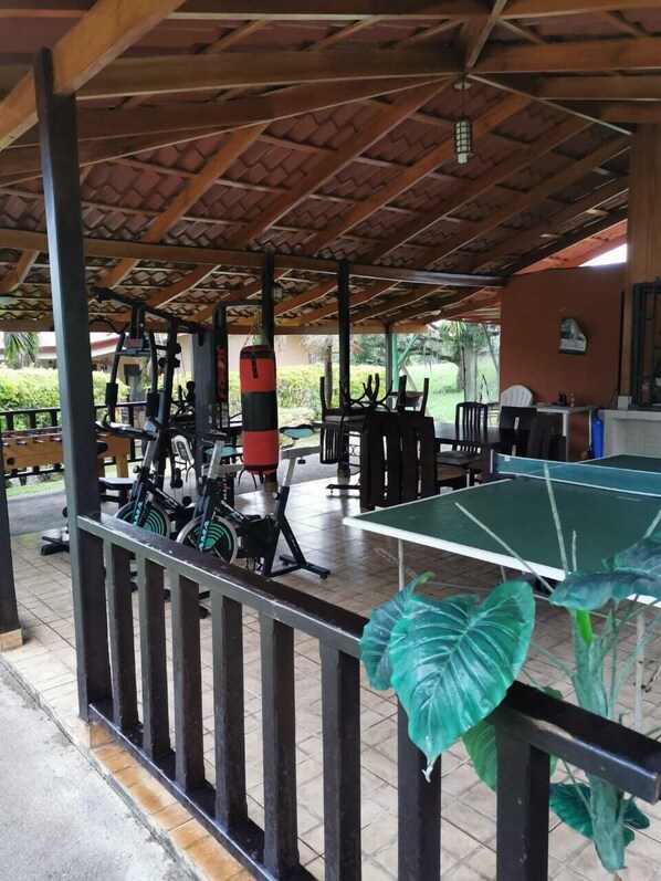 Spécialités Cuisine locale et internationale