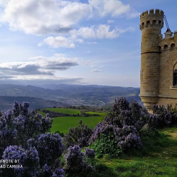 Enceinte de lâhĂ©bergement