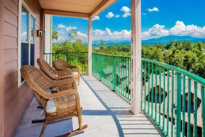 Condo, Multiple Beds (Big Bear Resort 4005) | Balcony
