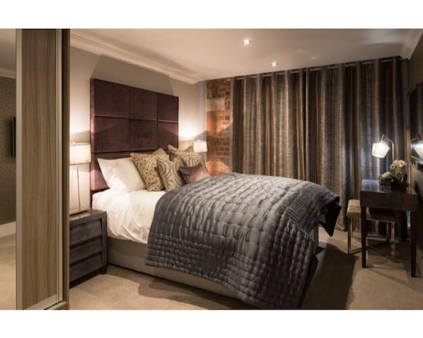 Appartement Luxe, salle de bains attenante, vue fleuve | 1 chambre