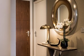 Lobby - Serenity Inn the City (York)