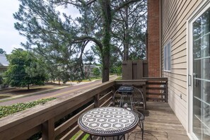 Terrace/patio - Oxford Square! Amazing Location! Map in Photos (Oxford)