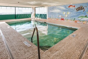 Pool - Ashworth 1809 4 Bedroom Condo by RedAwning (North Myrtle Beach)
