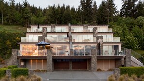 Exterior - Luxury 2 Bedroom Apartment in New Zealand, Queenstown Apartment 1003 (Queenstown)