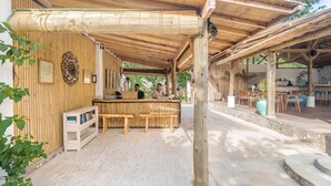 Property grounds - Private Villa in Seminyak 1150 (Seminyak)