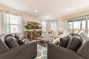 Villa (1 Bedroom) | Living room | Table tennis