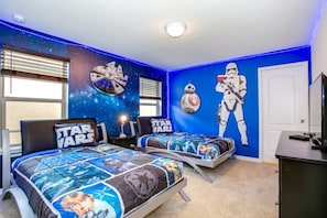 Villa (1 Bedroom) | 8 bedrooms, bed sheets - Villa in Windsor at Westside Resort 3090 (Kissimmee)