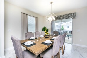 Villa (1 Bedroom) | Eget kök | Ugn, spishäll, diskmaskin och espressobryggare