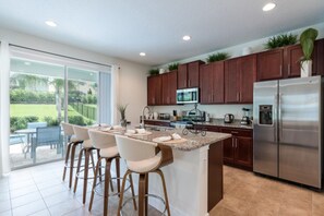 Villa (1 Bedroom) | Private kitchen | Microwave, oven, stovetop, dishwasher