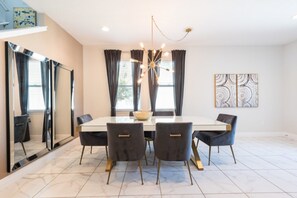 別墅 (1 Bedroom) | 私人廚房 | 烤箱、爐台、洗碗機、義式濃縮咖啡機