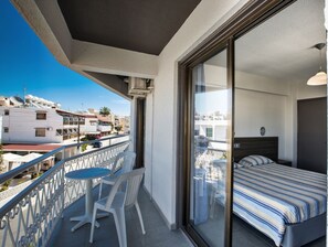 Property grounds - Beautiful Apartment With Communal Pool, Ayia Napa Apartment 1328 (Ayia Napa)