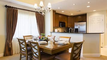 Villa (1 Bedroom) | Private kitchen | Espresso maker, coffee/tea maker, fridge, oven