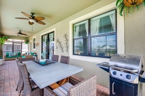 Villa (1 Bedroom) | Balcony