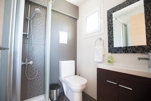 Property amenity - Luxury 2 Bedroom Villa With Private Pool, Paralimni Villa 1240 (Paralimni)